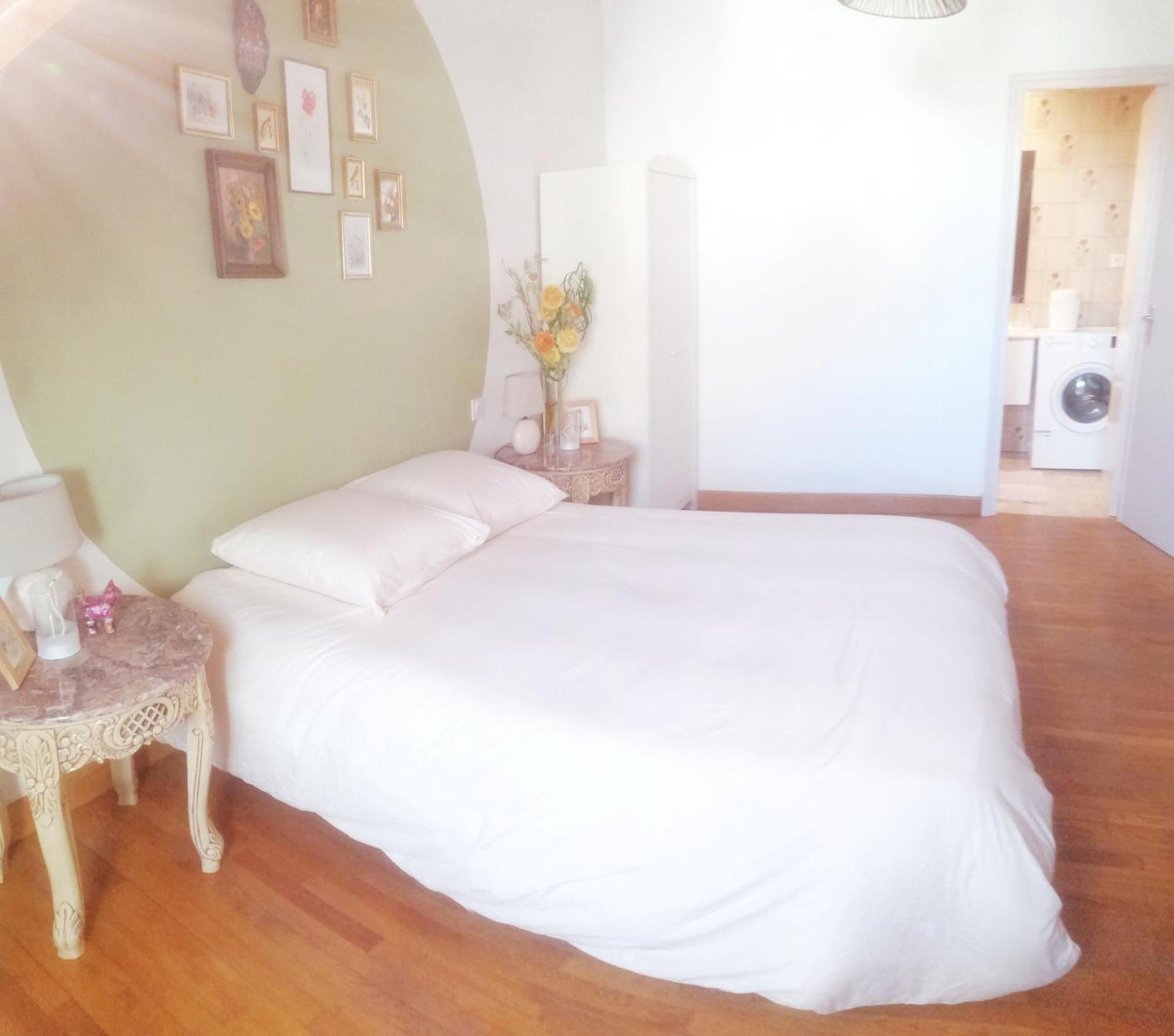 Apartment Fleur Salles-Curan