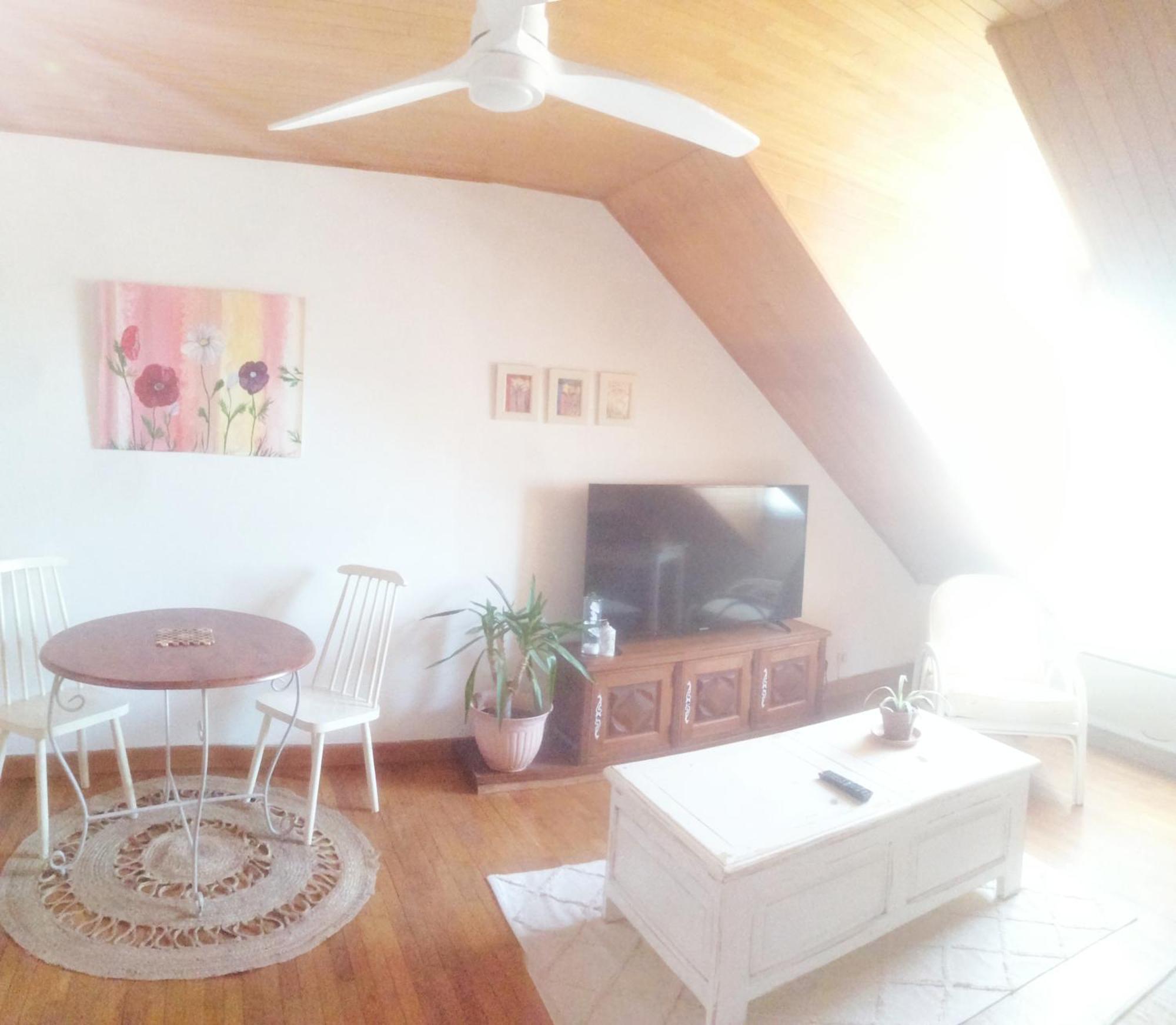 Apartment Fleur Salles-Curan